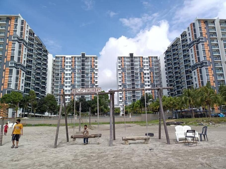 קואנטאן Timurbay Seafront Residence By Ozzy Azizi מראה חיצוני תמונה
